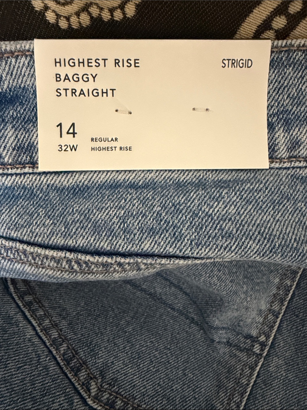 American Eagle Strigid Highest Rise Distressed Baggy Straight-Leg Jeans - Picture 4 of 5